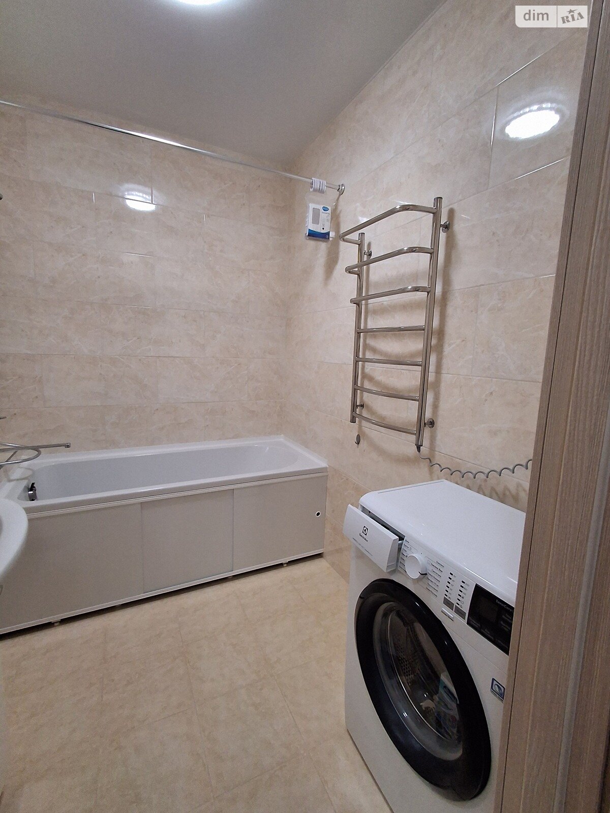 двухкомнатная квартира в Киеве, район Мостицкий Массив, на ул. Сергeя Данченко 28 в аренду на долгий срок помесячно фото 1