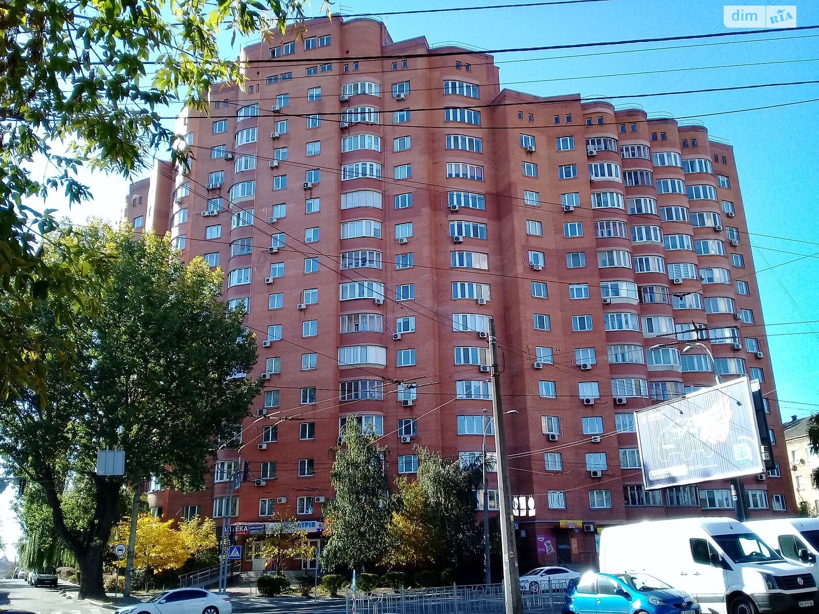 трехкомнатная квартира в Киеве, район Мышеловка, на просп. Науки 62А в аренду на долгий срок помесячно фото 1 трехкомнатная квартира в Киеве, район Мышеловка, на просп. Науки 62А в аренду на долгий срок помесячно фото 1