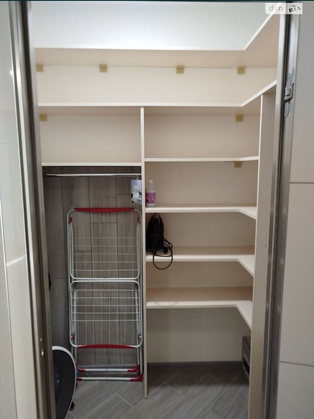 двокімнатна квартира в Києві, район Микільська Слобідка, на вул. Андрія Аболмасова 4А в довготривалу оренду помісячно фото 1 двокімнатна квартира в Києві, район Микільська Слобідка, на вул. Андрія Аболмасова 4А в довготривалу оренду помісячно фото 1
