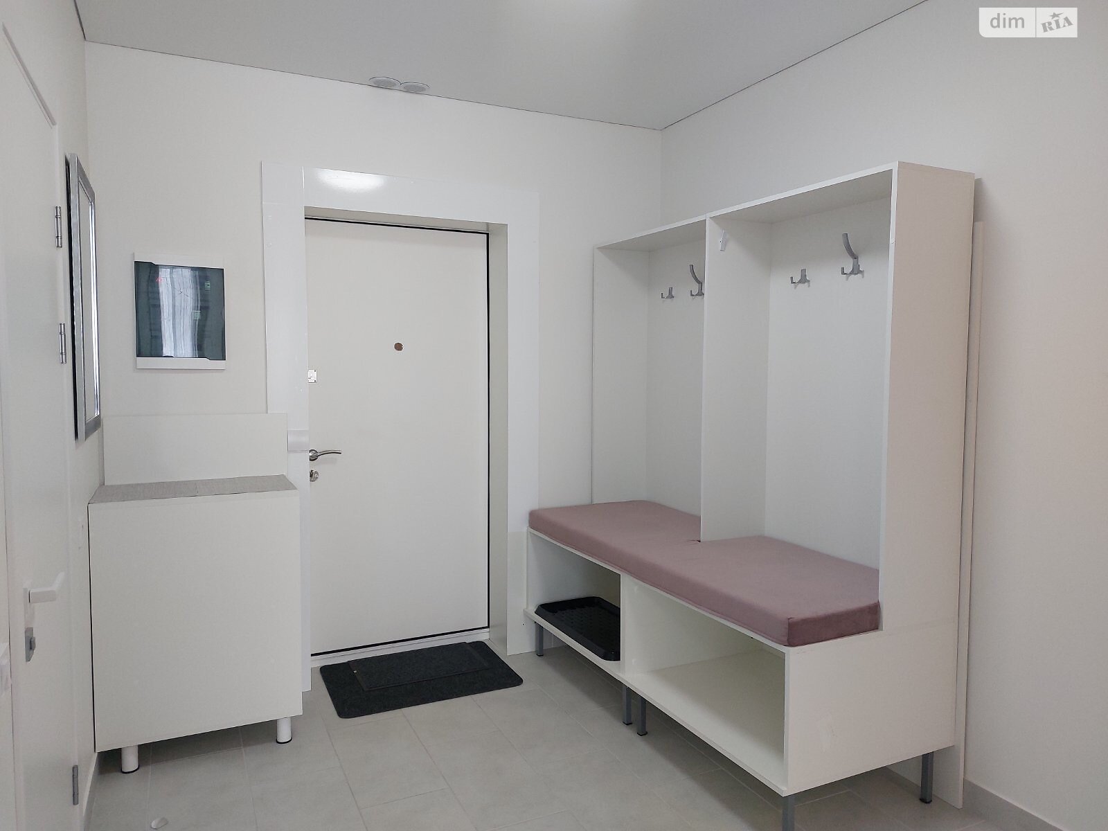 однокімнатна квартира в Києві, район Микільська Слобідка, на вул. Андрія Аболмасова 4 в довготривалу оренду помісячно фото 1 однокімнатна квартира в Києві, район Микільська Слобідка, на вул. Андрія Аболмасова 4 в довготривалу оренду помісячно фото 1