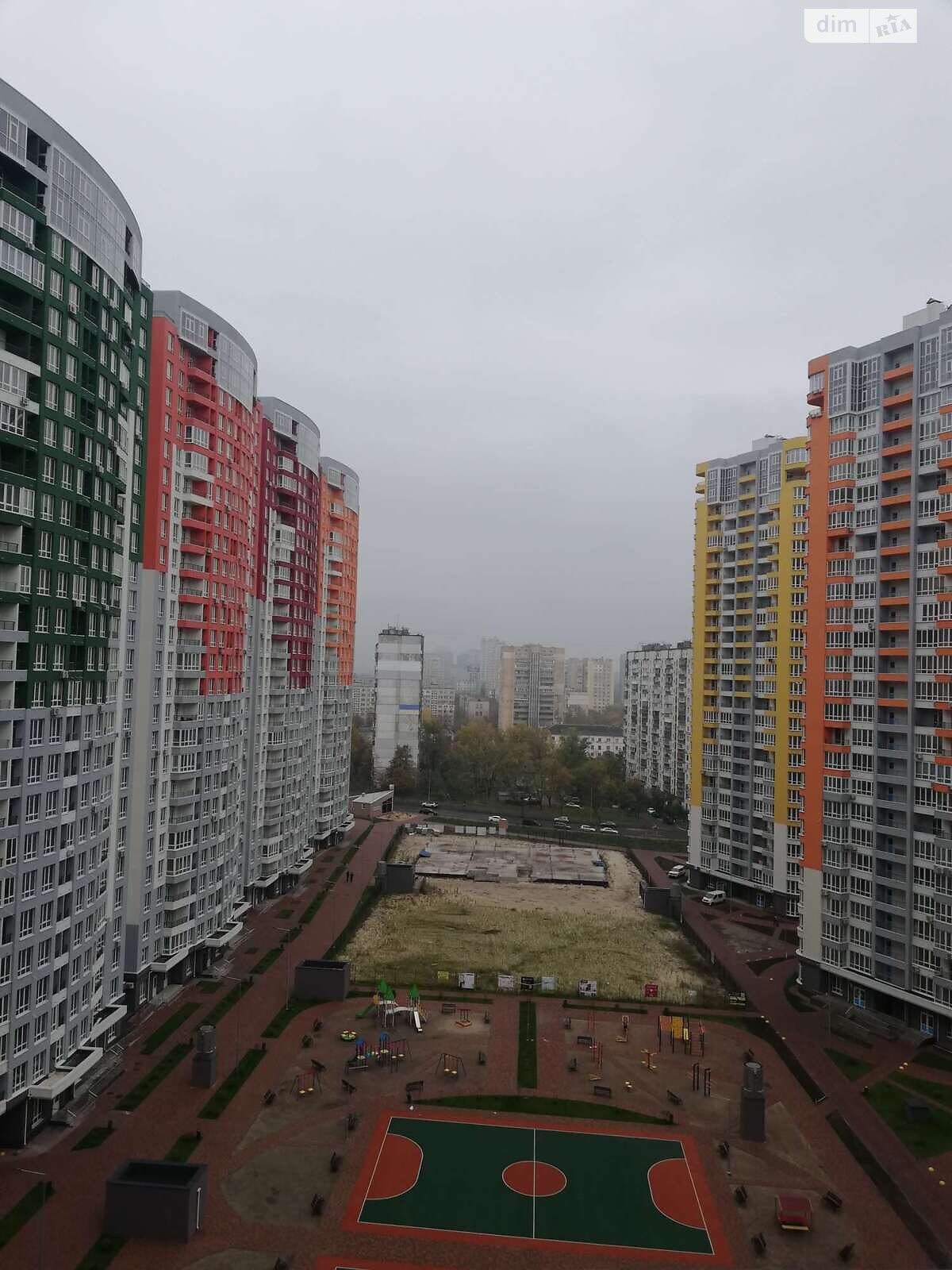 однокімнатна квартира в Києві, район Микільська Слобідка, на вул. Каховська 56 в довготривалу оренду помісячно фото 1