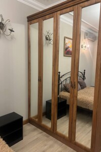 однокімнатна квартира в Києві, район Микільська Слобідка, на вул. Каховська 60 в довготривалу оренду помісячно фото 2