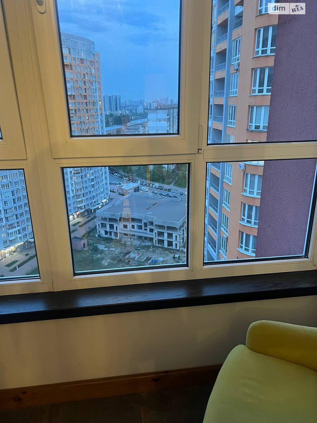 однокімнатна квартира в Києві, район Микільська Слобідка, на вул. Каховська 60 в довготривалу оренду помісячно фото 1 однокімнатна квартира в Києві, район Микільська Слобідка, на вул. Каховська 60 в довготривалу оренду помісячно фото 1