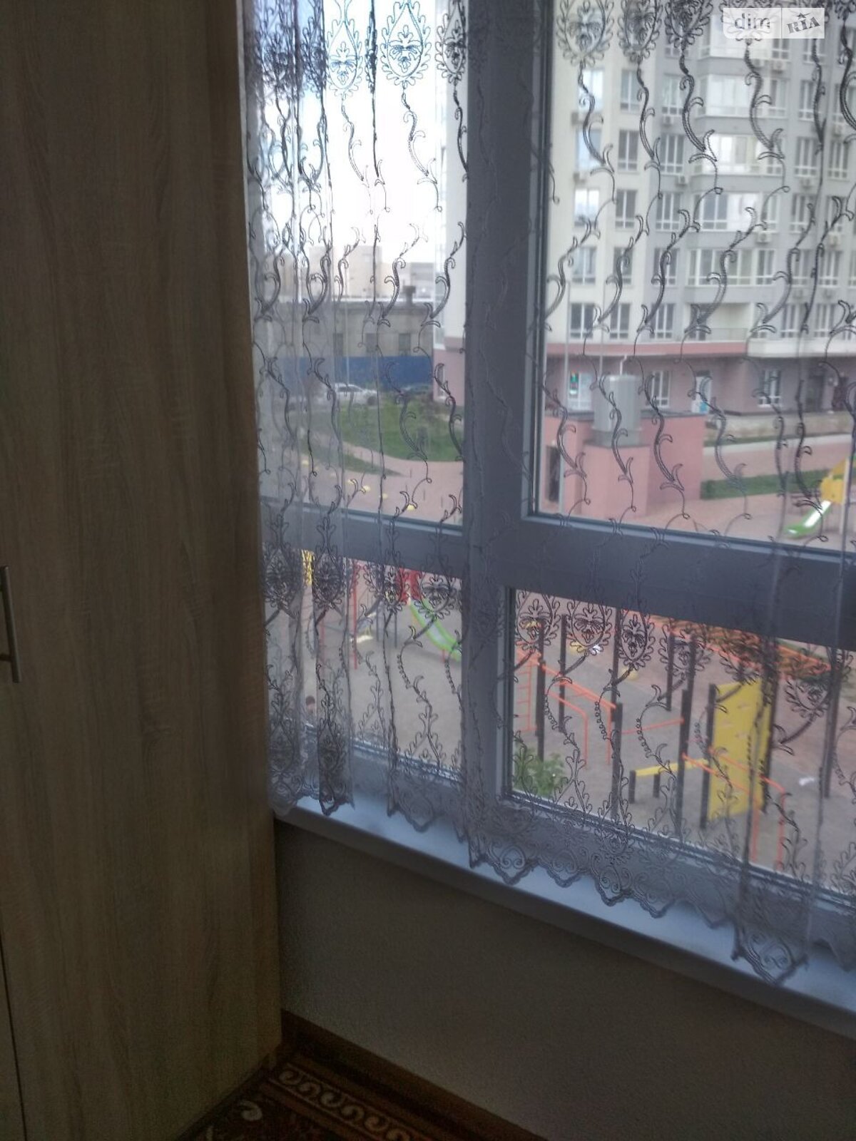 трехкомнатная квартира в Киеве, район Никольская Слободка, на ул. Каховская 60 в аренду на долгий срок помесячно фото 1 трехкомнатная квартира в Киеве, район Никольская Слободка, на ул. Каховская 60 в аренду на долгий срок помесячно фото 1