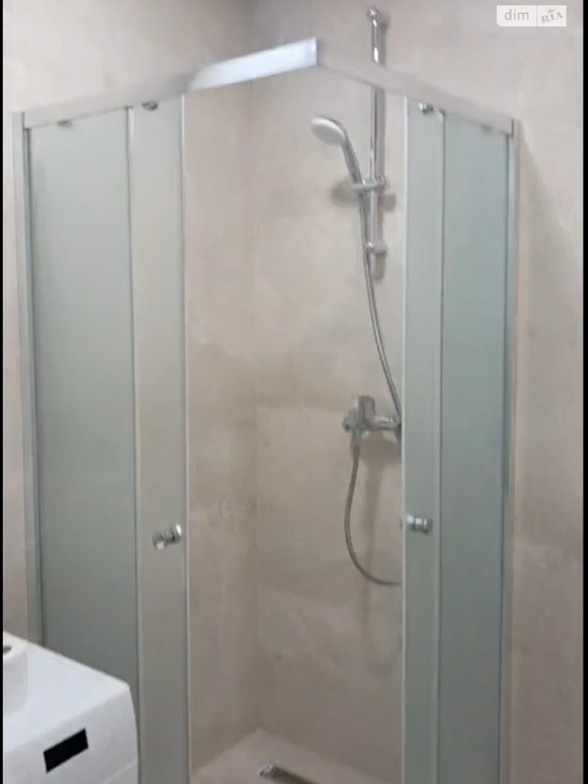 однокомнатная квартира в Киеве, район Никольская Слободка, на ул. Никольско-Слободская 8 в аренду на долгий срок помесячно фото 1