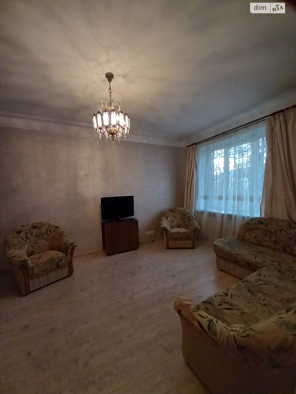 двухкомнатная квартира в Киеве, район Нивки, на ул. Черняховского 12 в аренду на долгий срок помесячно фото 1