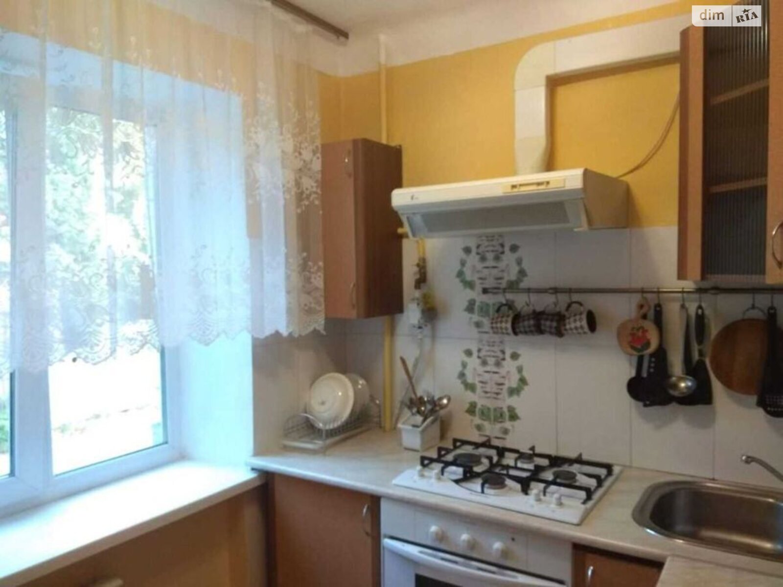 трехкомнатная квартира в Киеве, район Нивки, на ул. Даниила Щербаковского 46 в аренду на долгий срок помесячно фото 1