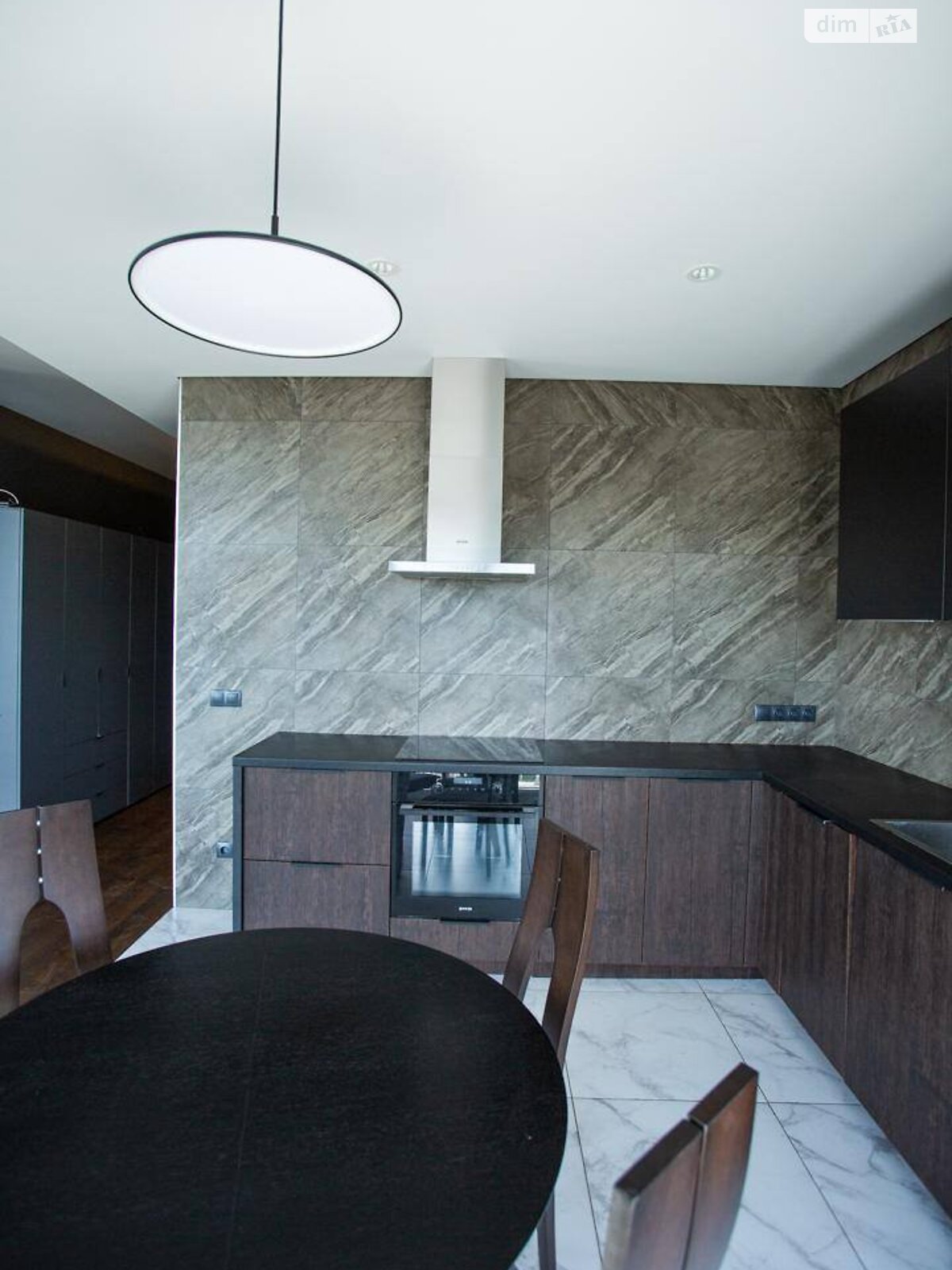 двухкомнатная квартира с мебелью в Киеве, район Нивки, на ул. Даниила Щербаковского 52 в аренду на долгий срок помесячно фото 1 двухкомнатная квартира с мебелью в Киеве, район Нивки, на ул. Даниила Щербаковского 52 в аренду на долгий срок помесячно фото 1