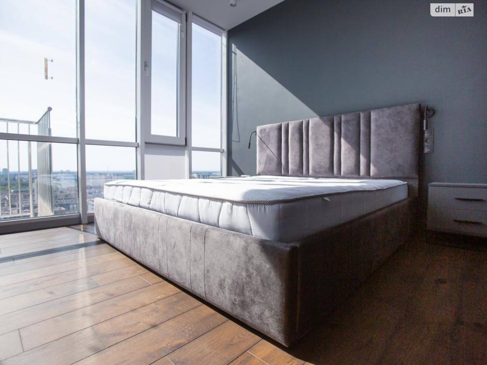 двухкомнатная квартира с мебелью в Киеве, район Нивки, на ул. Даниила Щербаковского 52 в аренду на долгий срок помесячно фото 1 двухкомнатная квартира с мебелью в Киеве, район Нивки, на ул. Даниила Щербаковского 52 в аренду на долгий срок помесячно фото 1