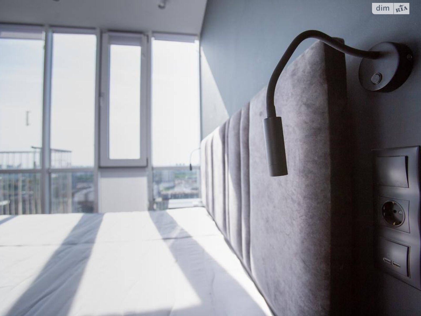 двухкомнатная квартира с мебелью в Киеве, район Нивки, на ул. Даниила Щербаковского 52 в аренду на долгий срок помесячно фото 1 двухкомнатная квартира с мебелью в Киеве, район Нивки, на ул. Даниила Щербаковского 52 в аренду на долгий срок помесячно фото 1