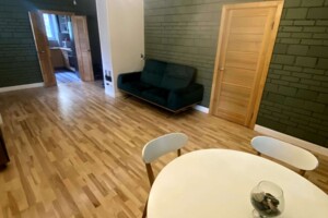 трикімнатна квартира в Києві, район Нивки, на вул. Марка Безручка 21/2, кв. 8 в довготривалу оренду помісячно фото 2