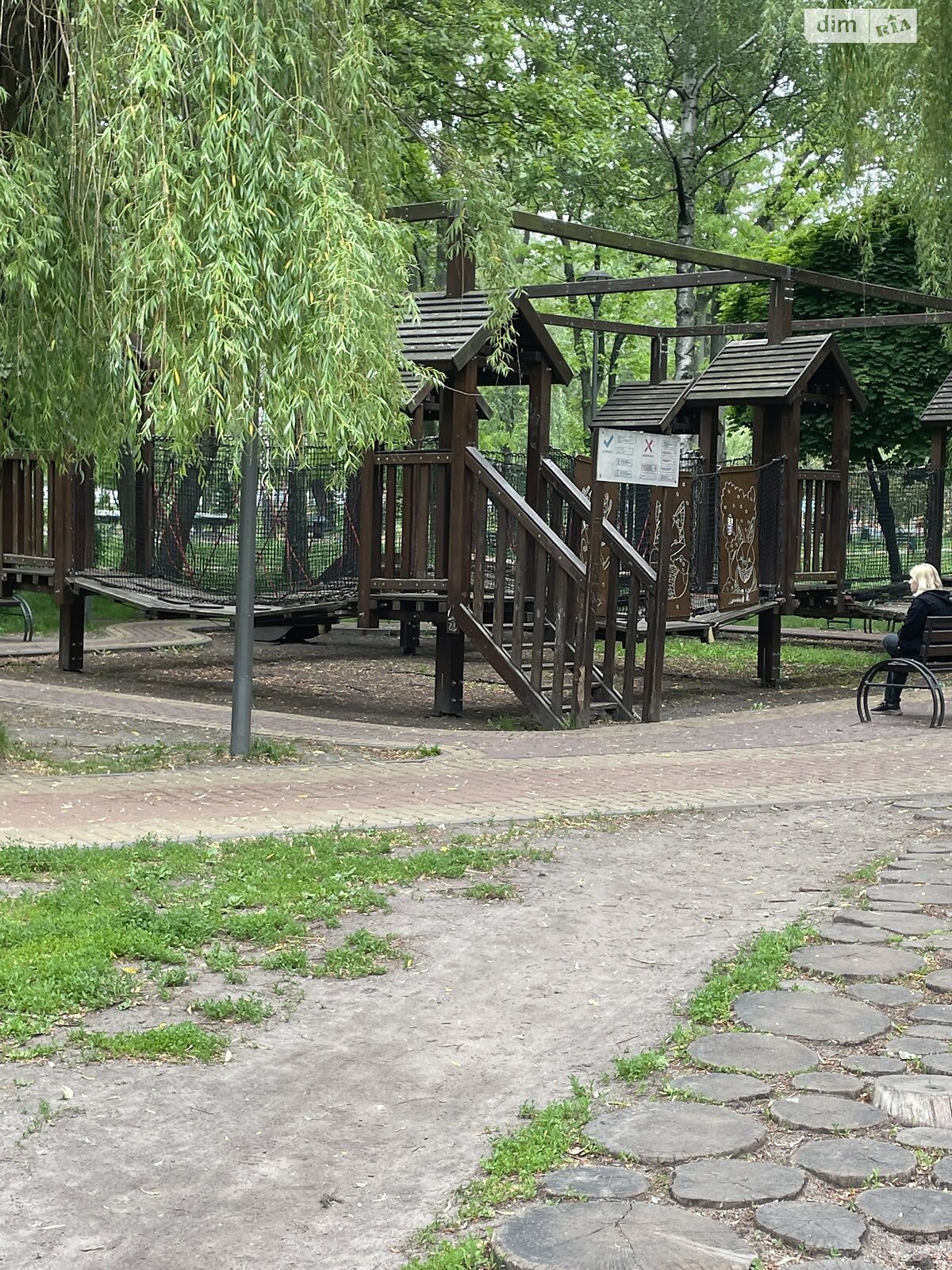 двокімнатна квартира в Києві, район Шевченківський, на вул. Салютна 1Б в довготривалу оренду помісячно фото 1 двокімнатна квартира в Києві, район Шевченківський, на вул. Салютна 1Б в довготривалу оренду помісячно фото 1