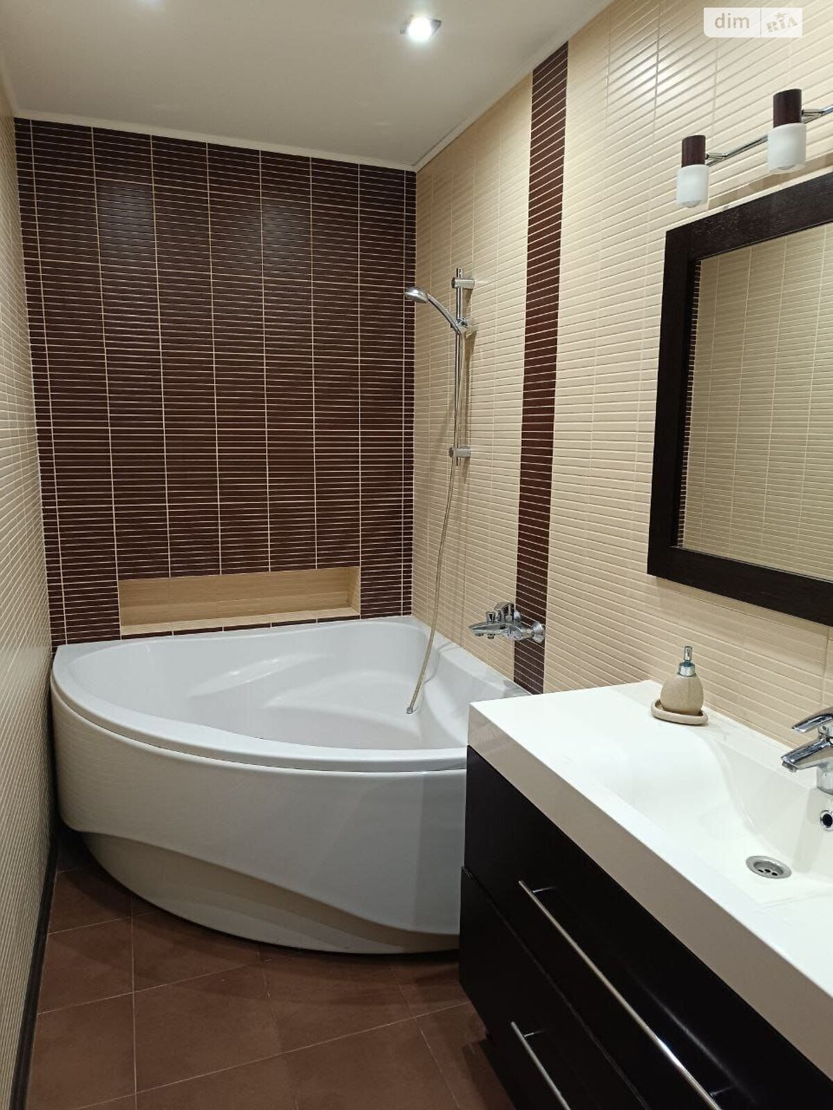 однокімнатна квартира в Києві, район Нова Дарниця, на вул. Бориспільська 12В в довготривалу оренду помісячно фото 1