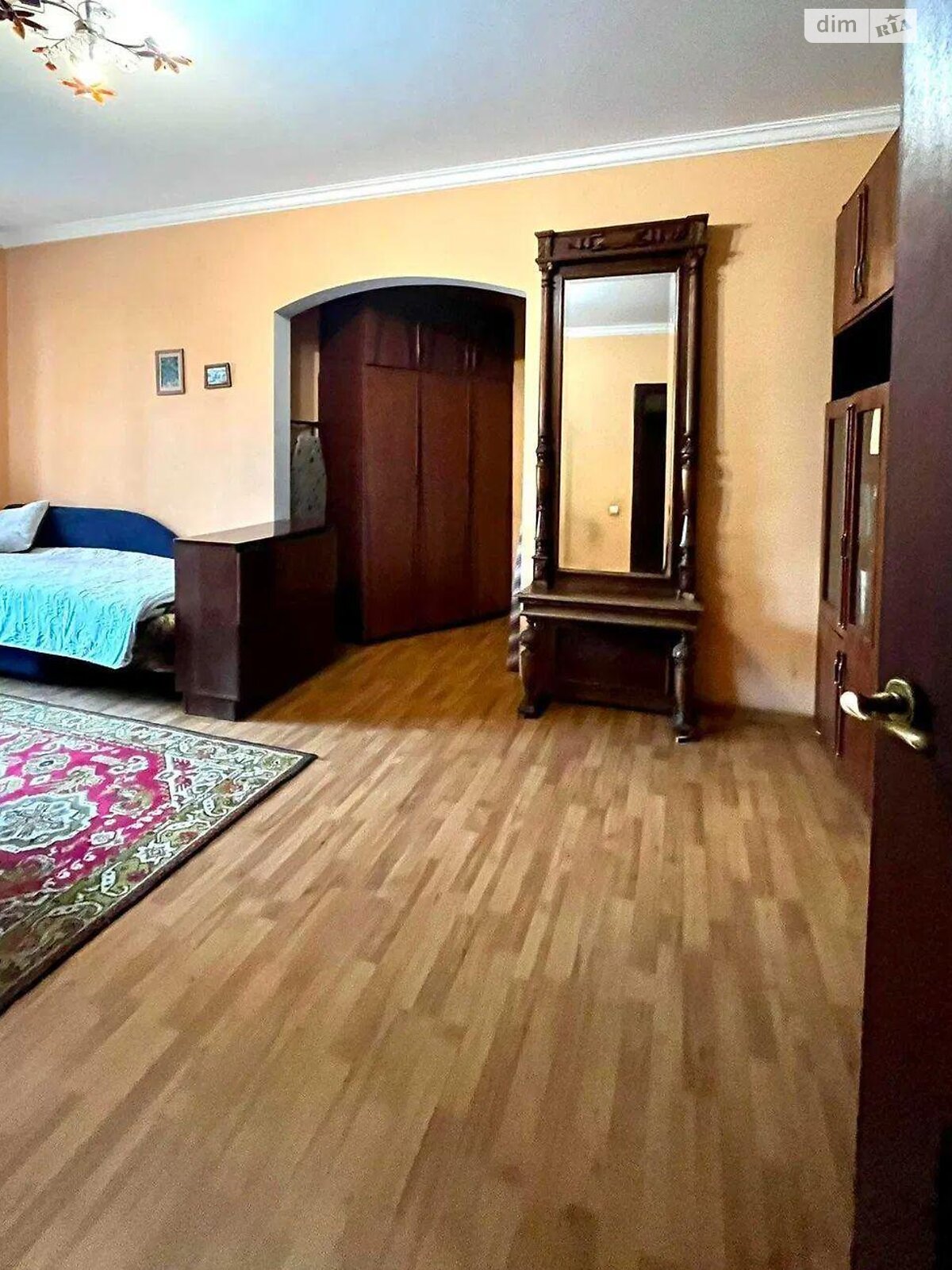 трикімнатна квартира в Києві, район Нова Дарниця, на шосе Харківське 56 в довготривалу оренду помісячно фото 1 трикімнатна квартира в Києві, район Нова Дарниця, на шосе Харківське 56 в довготривалу оренду помісячно фото 1
