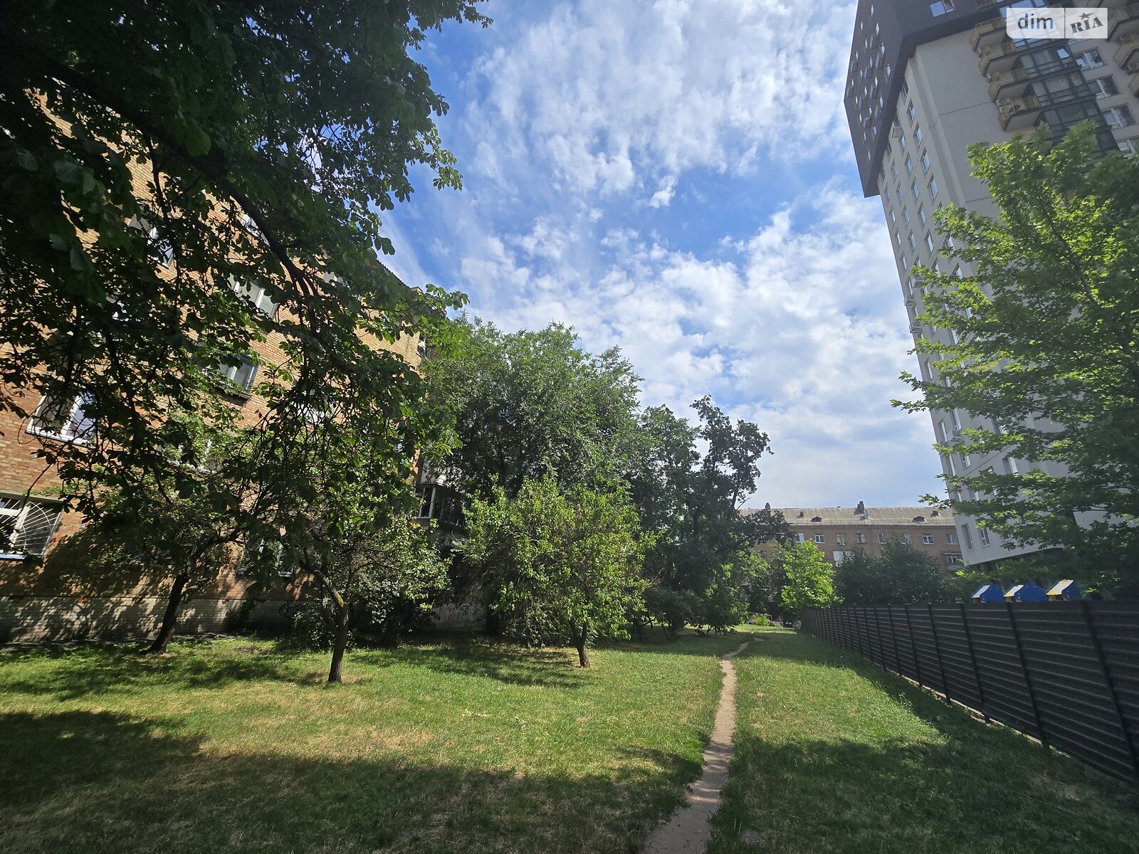 двокімнатна квартира в Києві, район Дарницький, на вул. Павла Чубинського 4А в довготривалу оренду помісячно фото 1 двокімнатна квартира в Києві, район Дарницький, на вул. Павла Чубинського 4А в довготривалу оренду помісячно фото 1