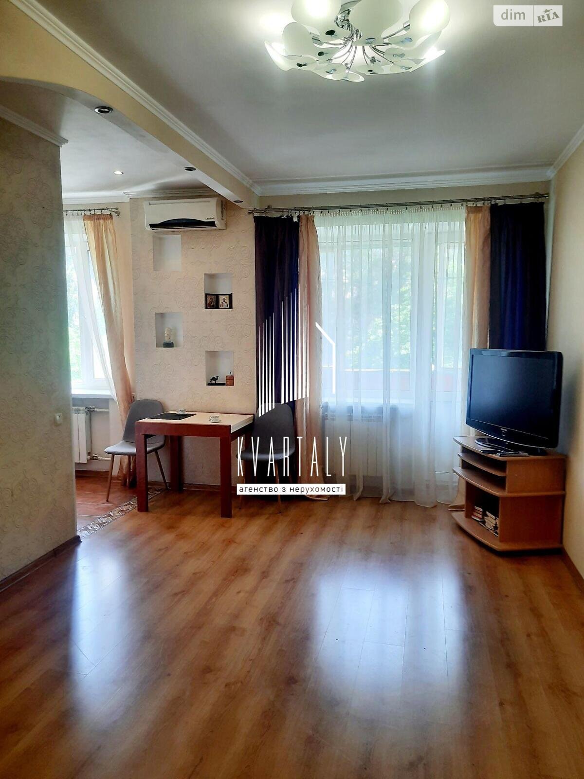 двухкомнатная квартира в Киеве, район Новая Дарница, на пер. Полесский 3 в аренду на долгий срок помесячно фото 1 двухкомнатная квартира в Киеве, район Новая Дарница, на пер. Полесский 3 в аренду на долгий срок помесячно фото 1