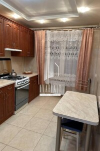 трикімнатна квартира в Києві, район Нова Дарниця, на вул. Юрія Шевельова 49/20 в довготривалу оренду помісячно фото 2