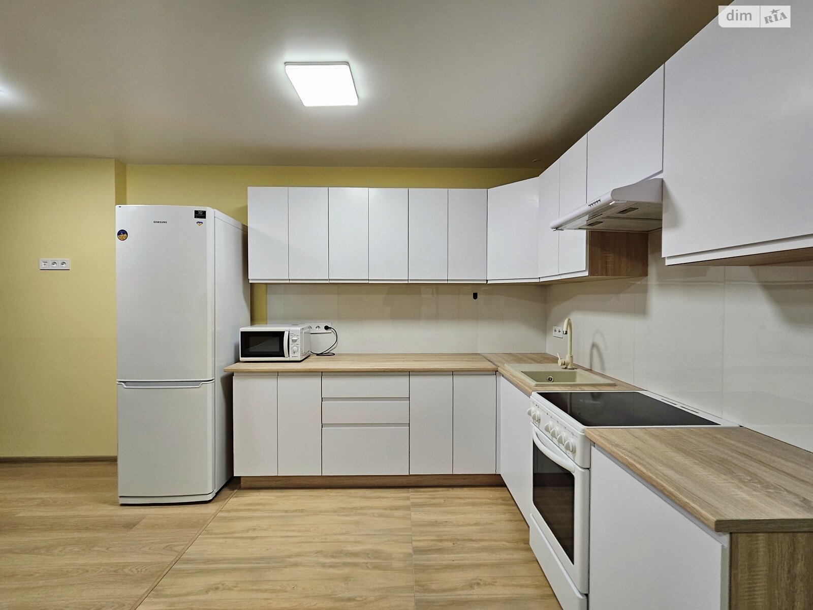 однокімнатна квартира в Києві, район Новобіличі, на вул. Олега Мудрака 1Б в довготривалу оренду помісячно фото 1 однокімнатна квартира в Києві, район Новобіличі, на вул. Олега Мудрака 1Б в довготривалу оренду помісячно фото 1