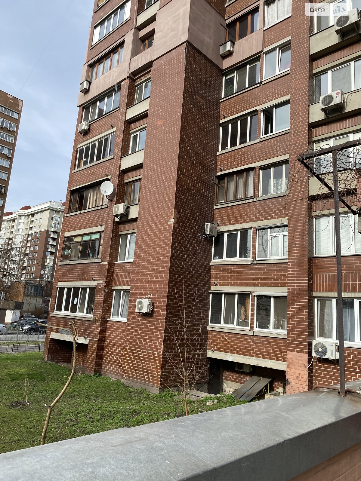 трикімнатна квартира з меблями в Києві, район Нова забудова, на вул. Антоновича 162 в довготривалу оренду помісячно фото 1 трикімнатна квартира з меблями в Києві, район Нова забудова, на вул. Антоновича 162 в довготривалу оренду помісячно фото 1