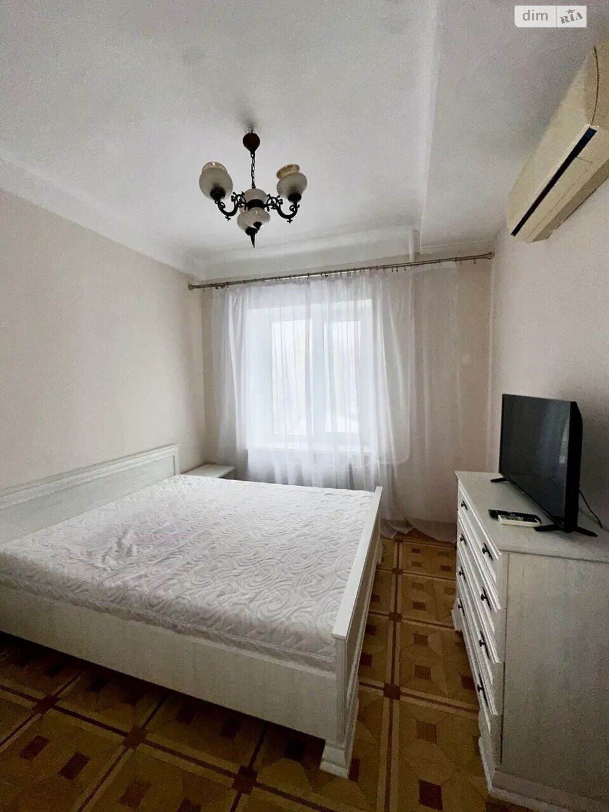 однокомнатная квартира в Киеве, район Новое строение, на ул. Большая Васильковская 114 в аренду на долгий срок помесячно фото 1