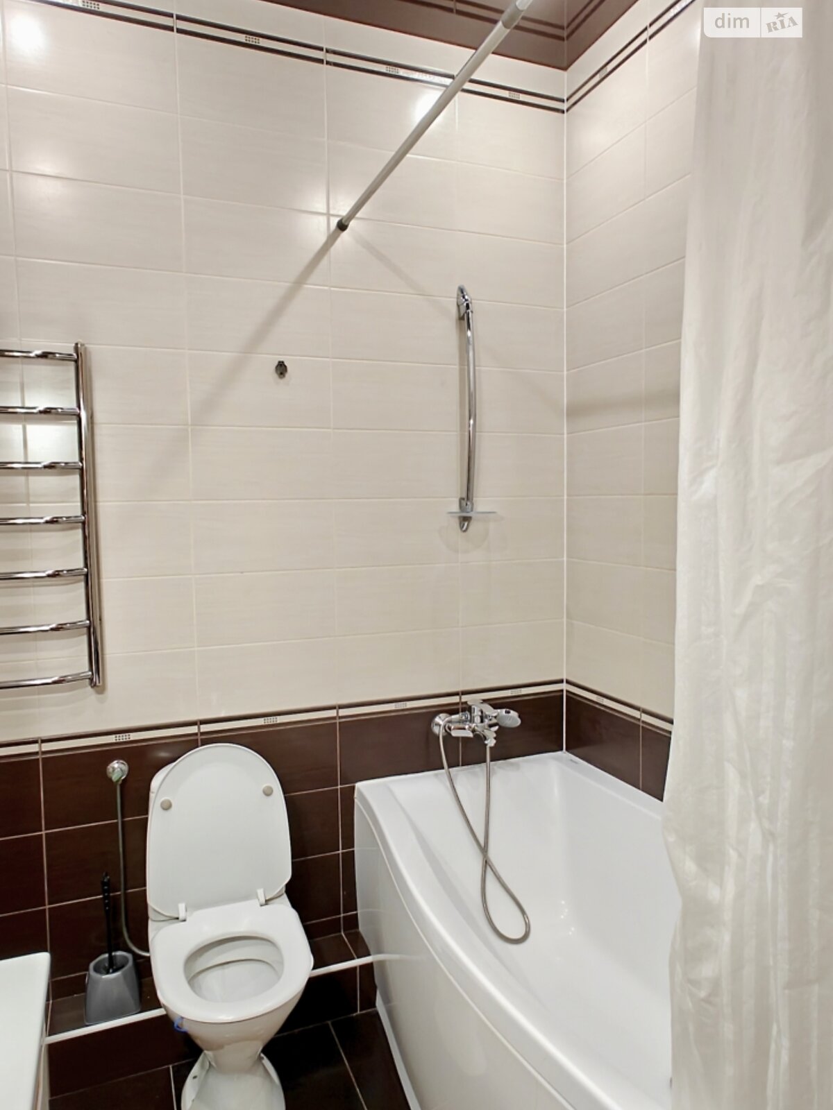 двокімнатна квартира в Києві, район Голосіївський, на вул. Казимира Малевича 47/49 в довготривалу оренду помісячно фото 1