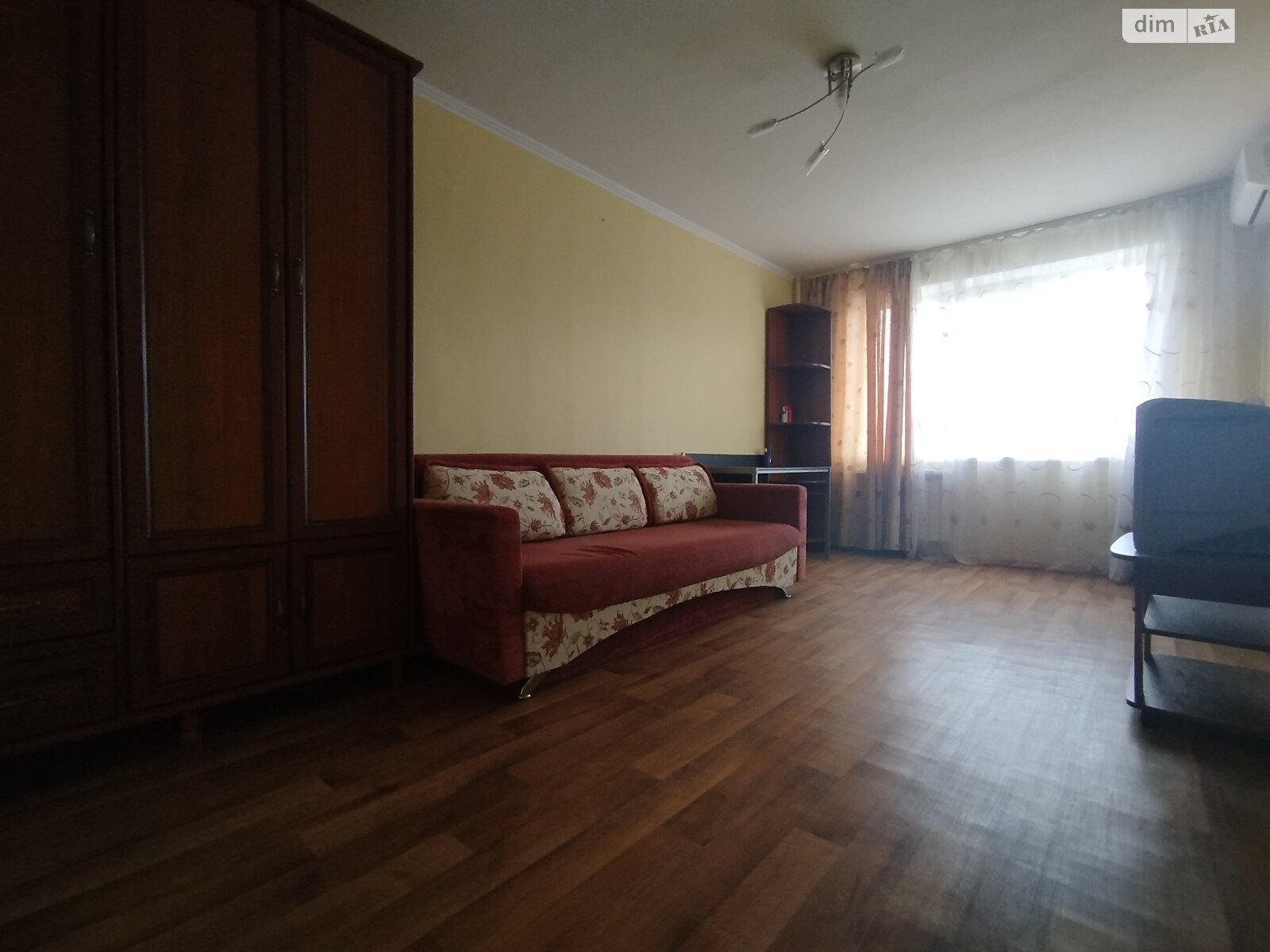 однокімнатна квартира в Києві, район Оболонь, на вул. Героїв полку АЗОВ 9 в довготривалу оренду помісячно фото 1 однокімнатна квартира в Києві, район Оболонь, на вул. Героїв полку АЗОВ 9 в довготривалу оренду помісячно фото 1