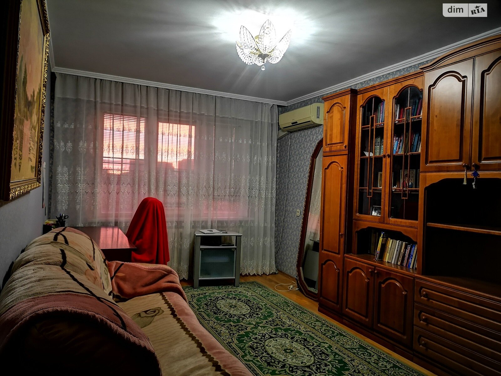 трехкомнатная квартира в Киеве, район Оболонь, на ул. Приречная в аренду на долгий срок помесячно фото 1