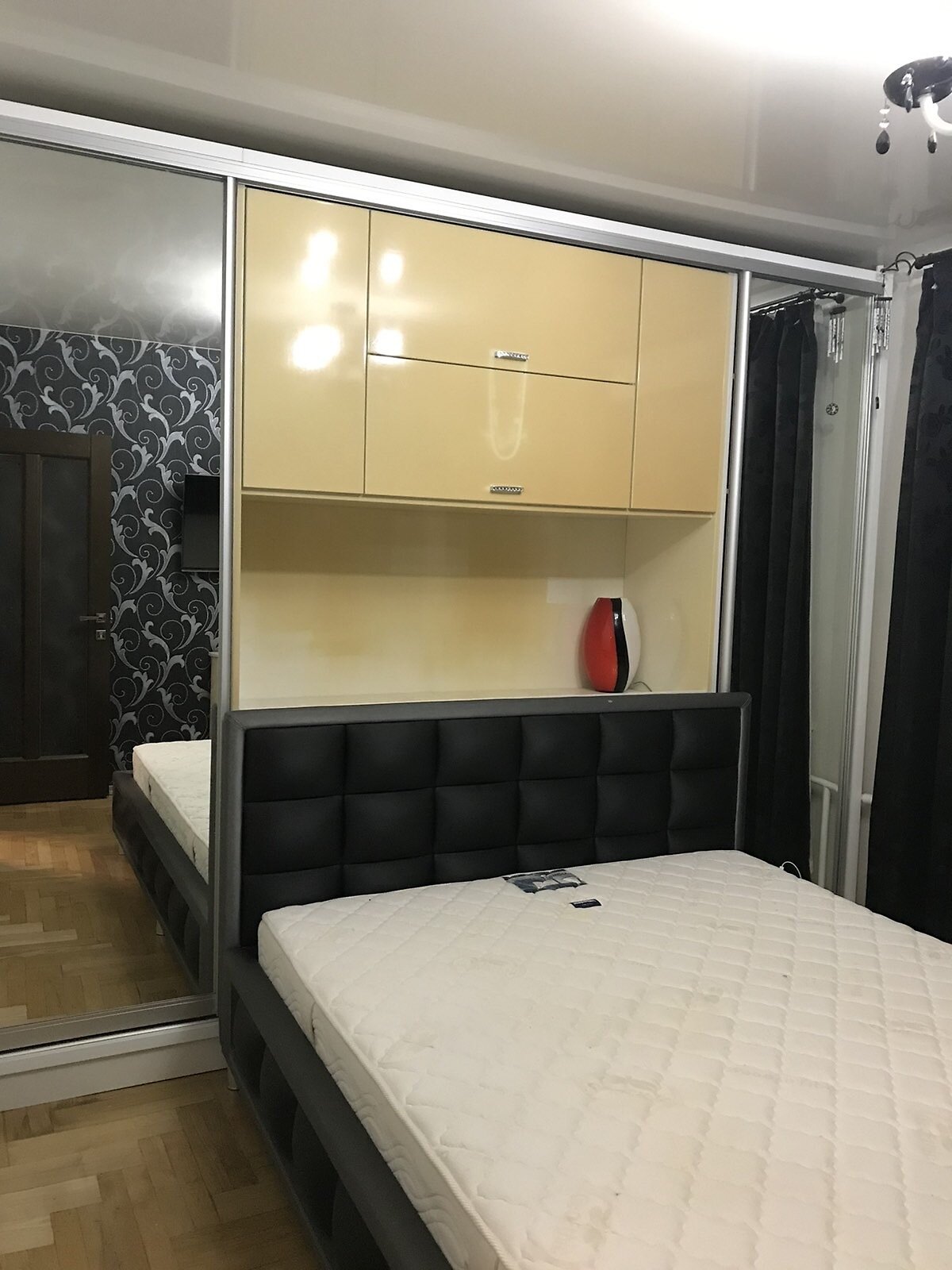 трикімнатна квартира в Києві, район Оболонь, на вул. Йорданська 4А в довготривалу оренду помісячно фото 1 трикімнатна квартира в Києві, район Оболонь, на вул. Йорданська 4А в довготривалу оренду помісячно фото 1
