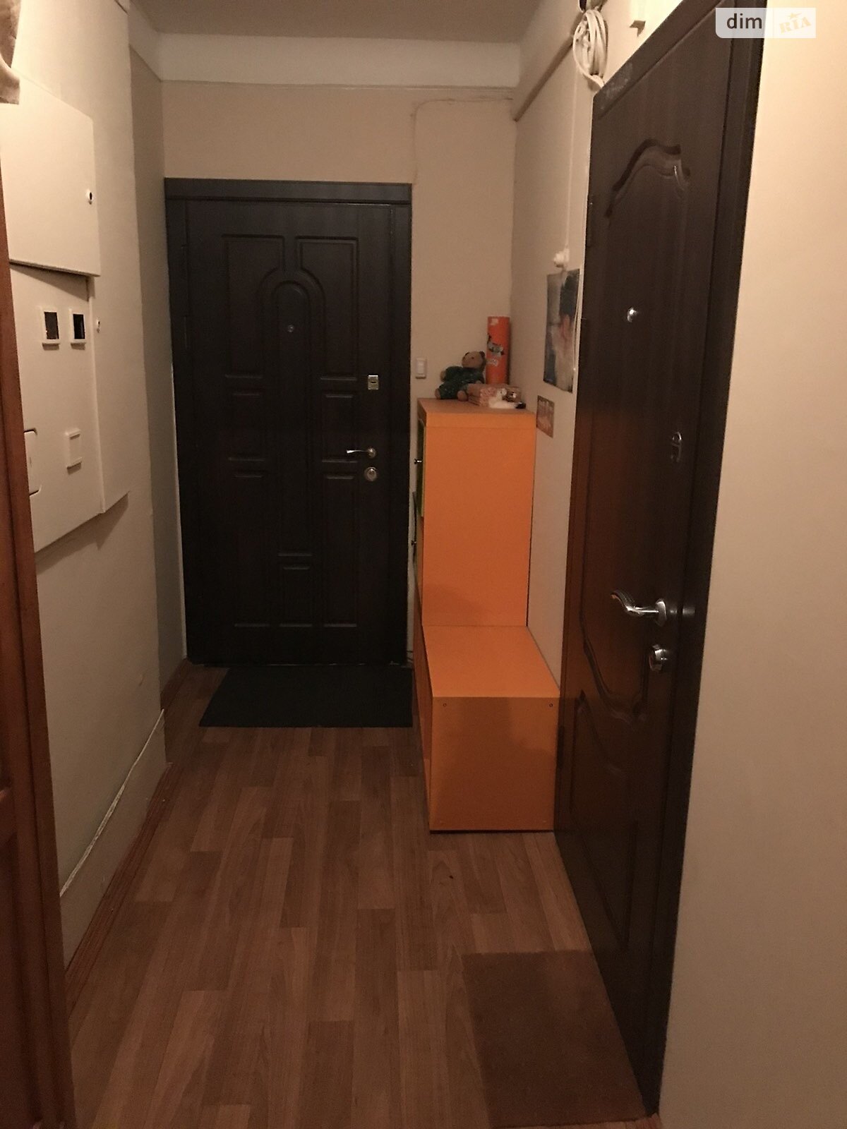 трикімнатна квартира в Києві, район Оболонь, на вул. Йорданська 4А в довготривалу оренду помісячно фото 1 трикімнатна квартира в Києві, район Оболонь, на вул. Йорданська 4А в довготривалу оренду помісячно фото 1