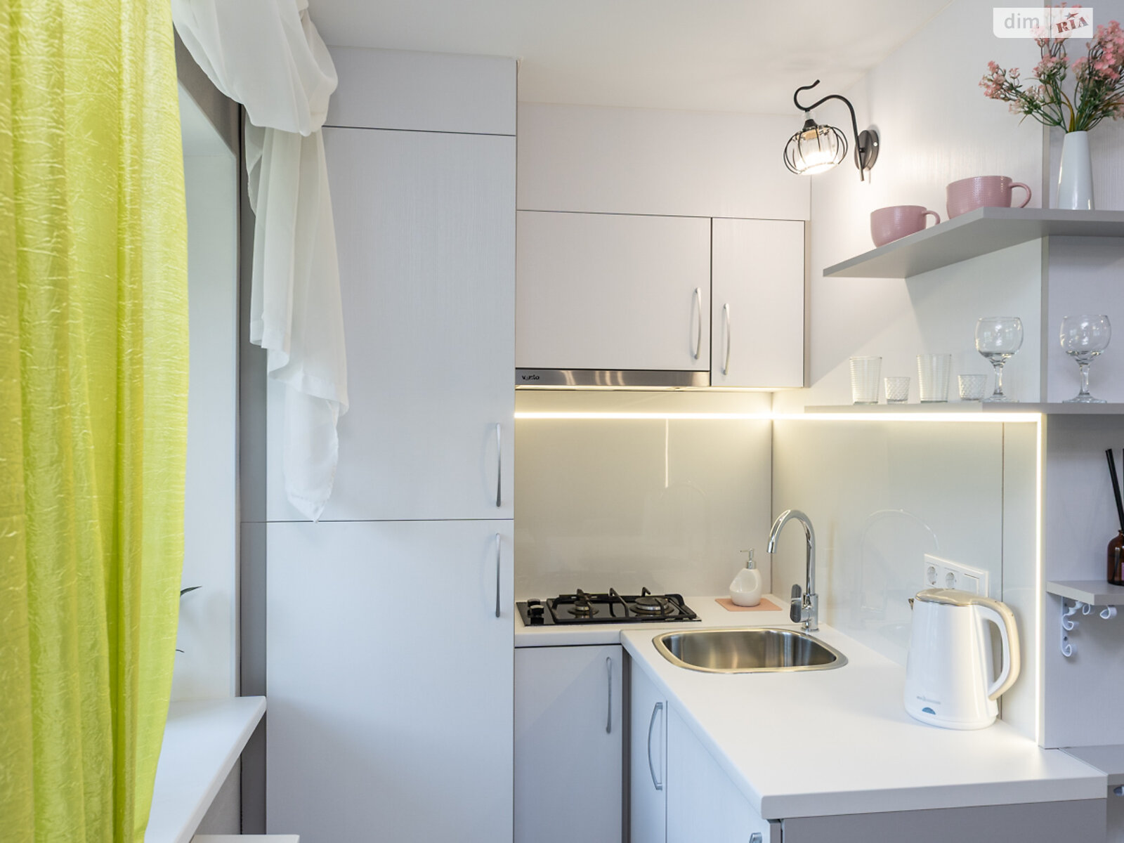 однокімнатна квартира в Києві, район undefined, на вул. Йорданська 8 в довготривалу оренду помісячно фото 1