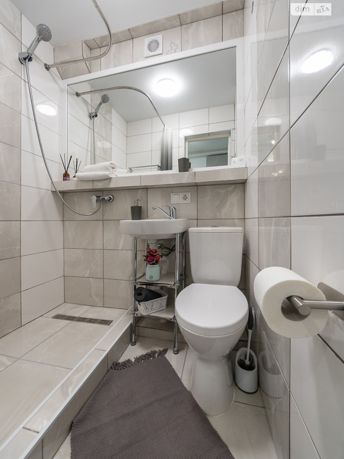 однокімнатна квартира в Києві, район undefined, на вул. Йорданська 8 в довготривалу оренду помісячно фото 1