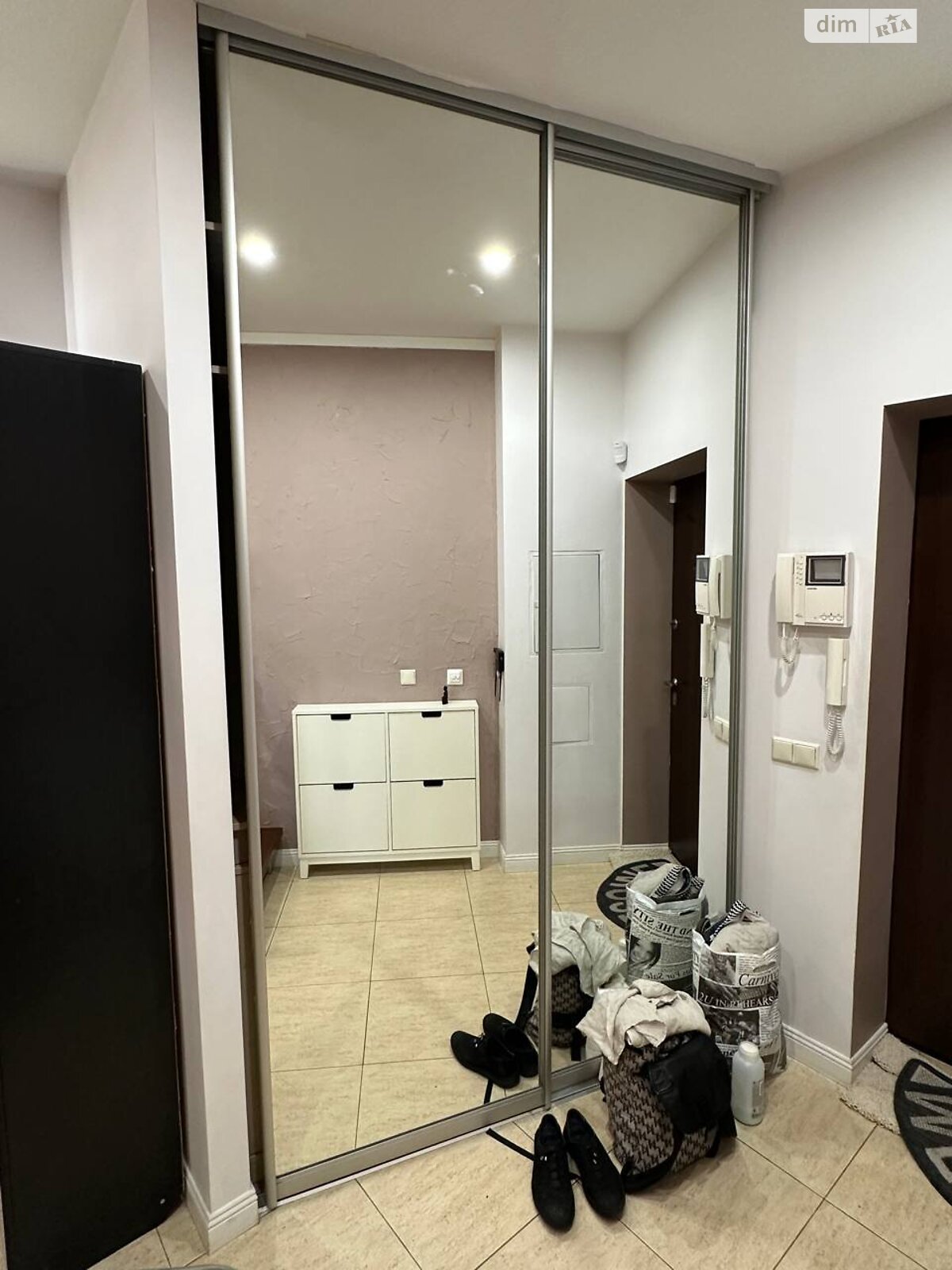 чотирикімнатна квартира в Києві, район undefined, на вул. Йорданська 9К в довготривалу оренду помісячно фото 1 чотирикімнатна квартира в Києві, район undefined, на вул. Йорданська 9К в довготривалу оренду помісячно фото 1