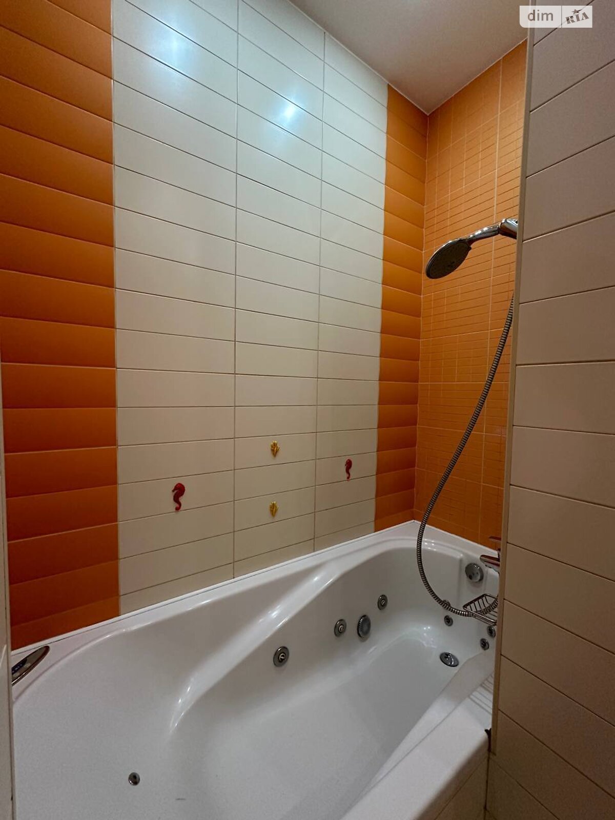 чотирикімнатна квартира в Києві, район undefined, на вул. Йорданська 9К в довготривалу оренду помісячно фото 1 чотирикімнатна квартира в Києві, район undefined, на вул. Йорданська 9К в довготривалу оренду помісячно фото 1