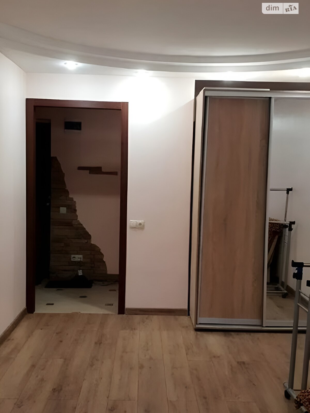 однокімнатна квартира в Києві, район Оболонь, на вул. Левка Лук’яненка 1Д в довготривалу оренду помісячно фото 1 однокімнатна квартира в Києві, район Оболонь, на вул. Левка Лук’яненка 1Д в довготривалу оренду помісячно фото 1