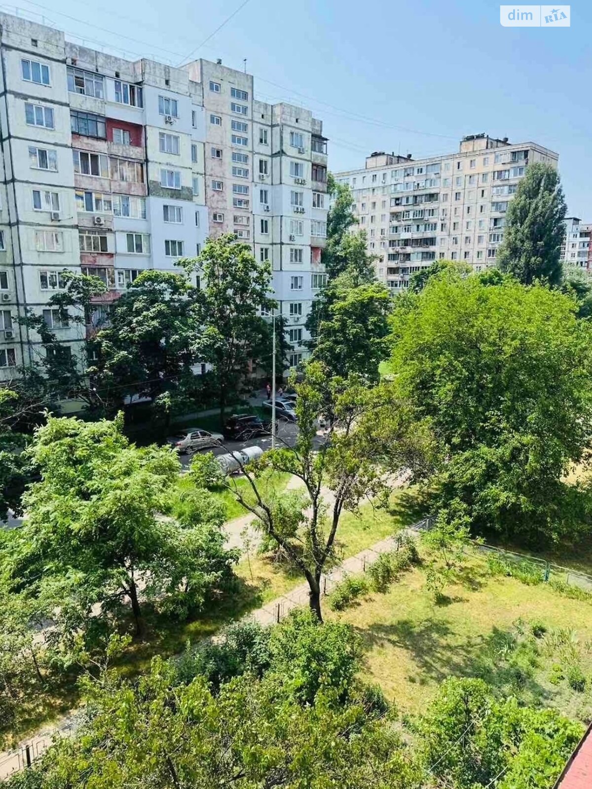 трикімнатна квартира в Києві, район Оболонь, на вул. Левка Лук’яненка 11 в довготривалу оренду помісячно фото 1