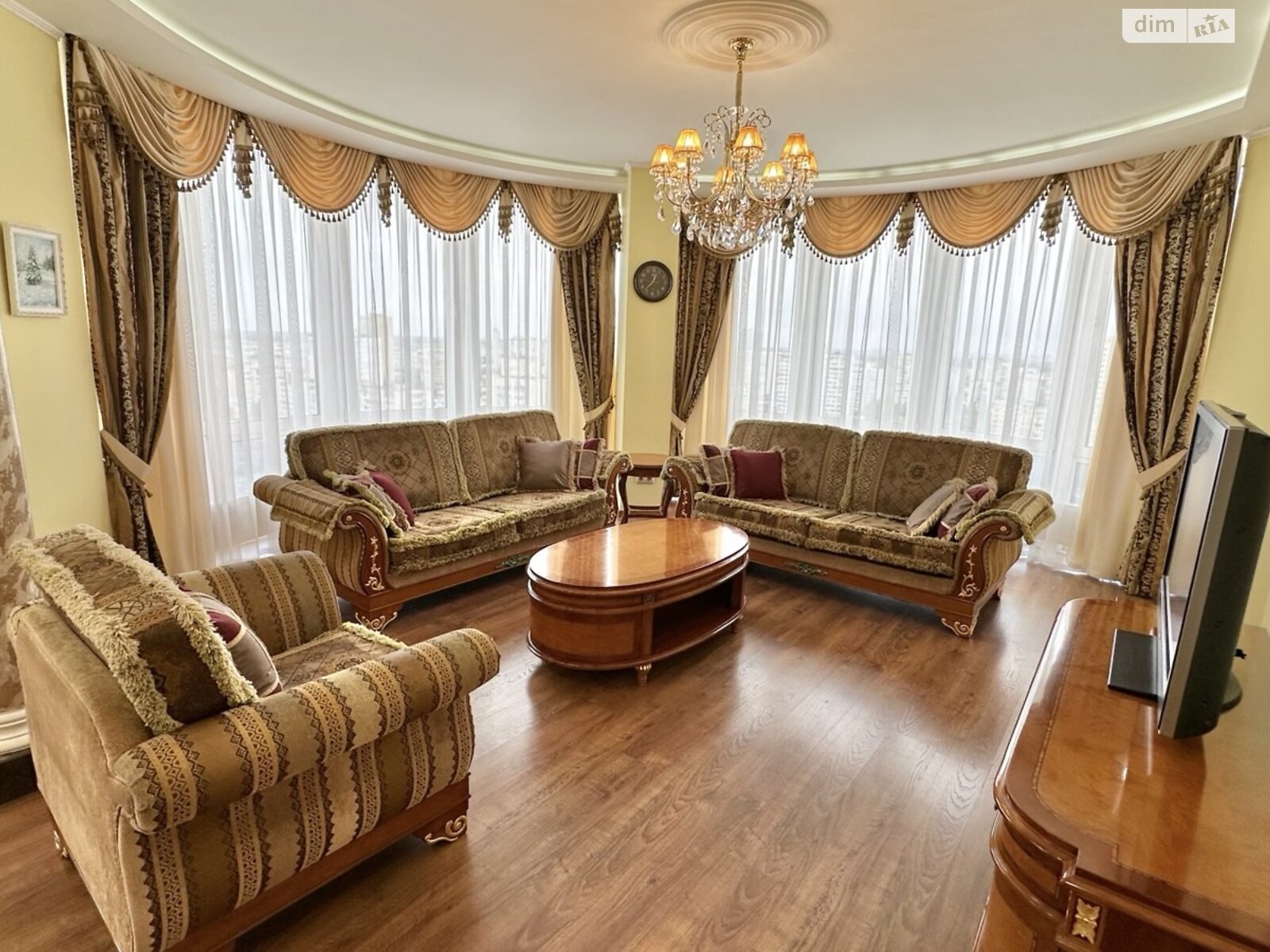 трикімнатна квартира в Києві, район undefined, на вул. Левка Лук’яненка 21 корпус 3 в довготривалу оренду помісячно фото 1 трикімнатна квартира в Києві, район undefined, на вул. Левка Лук’яненка 21 корпус 3 в довготривалу оренду помісячно фото 1