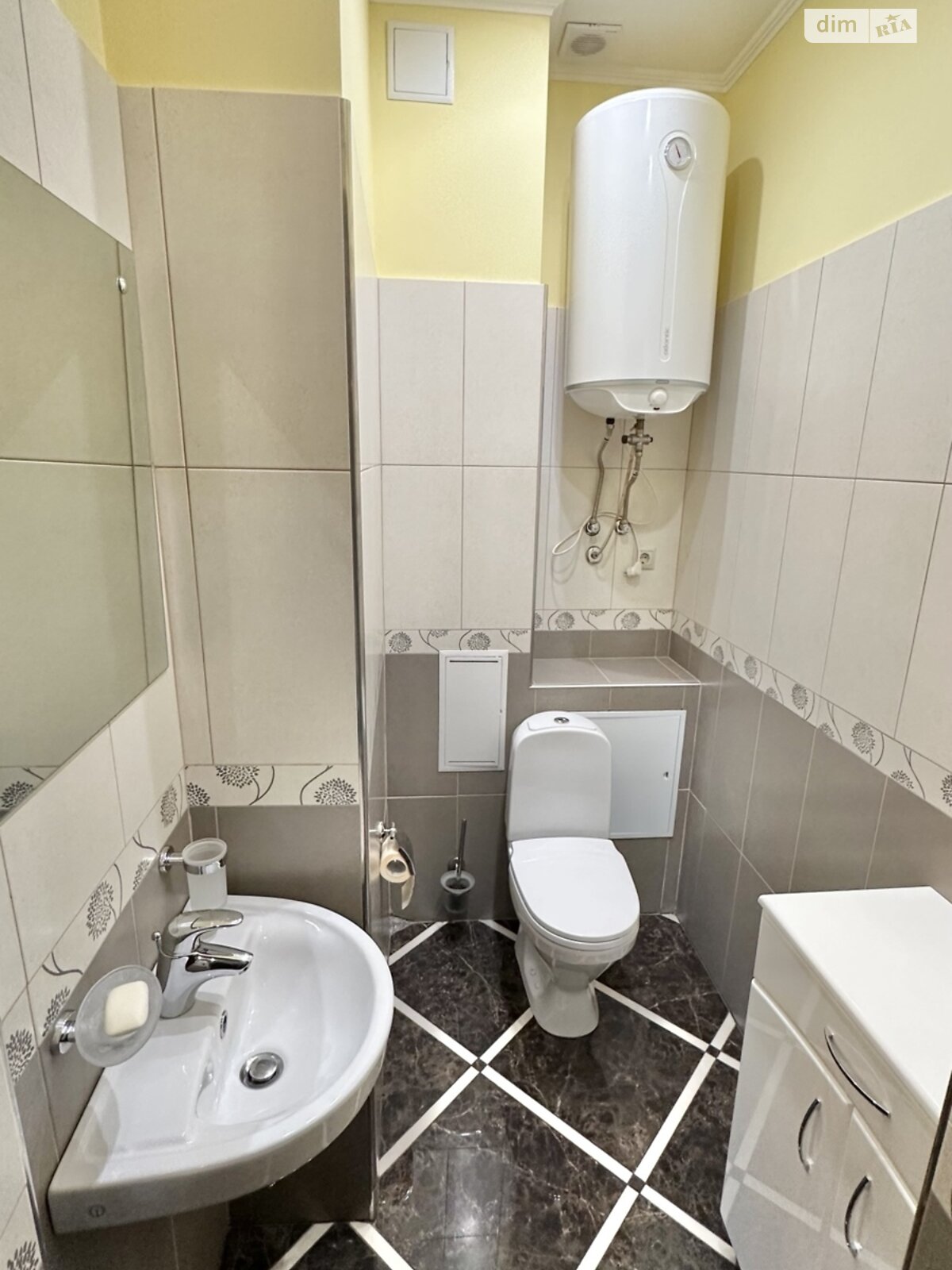 трикімнатна квартира в Києві, район undefined, на вул. Левка Лук’яненка 21 корпус 3 в довготривалу оренду помісячно фото 1 трикімнатна квартира в Києві, район undefined, на вул. Левка Лук’яненка 21 корпус 3 в довготривалу оренду помісячно фото 1