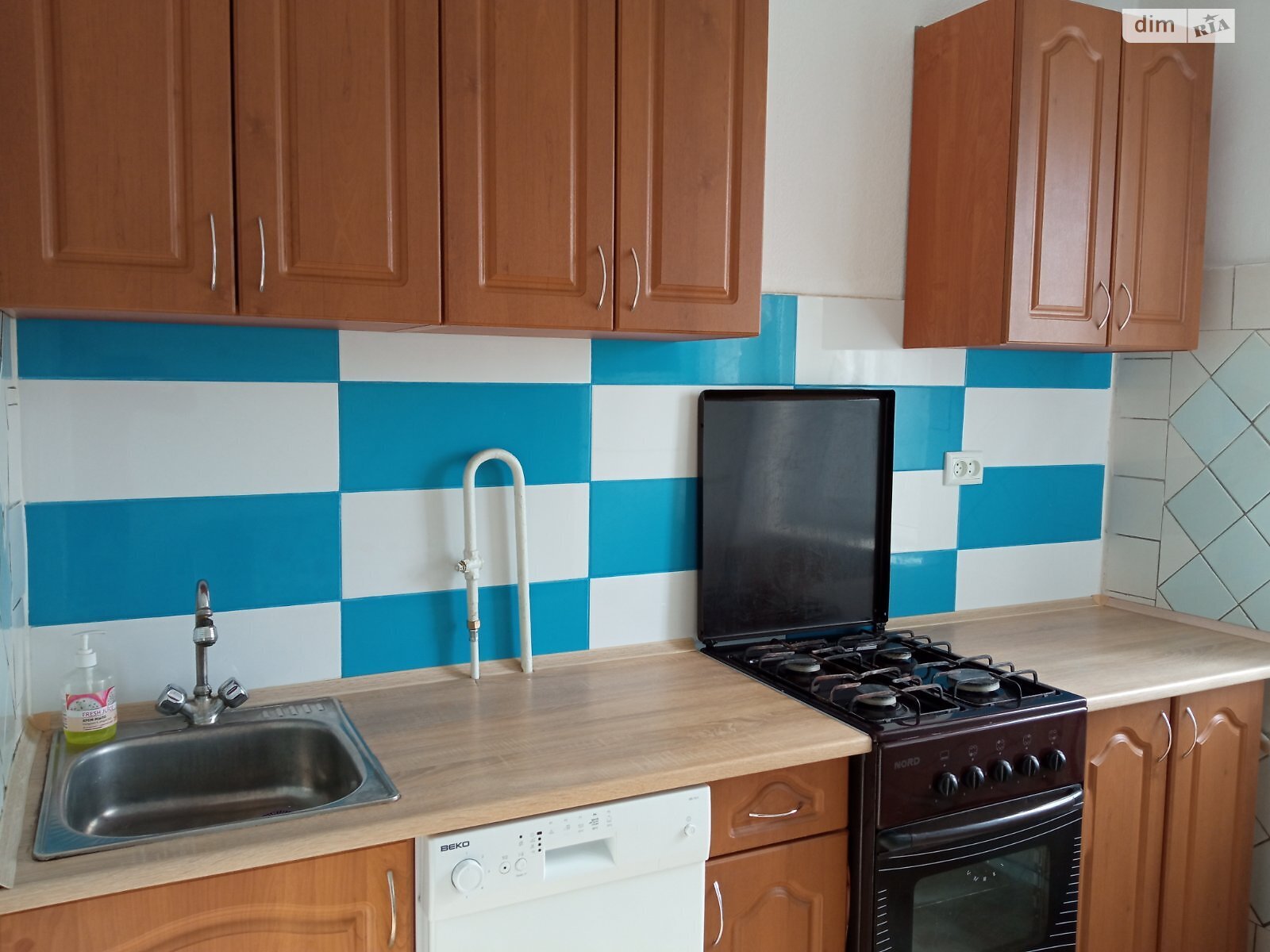 трехкомнатная квартира в Киеве, район Оболонь, на ул. Левка Лукьяненко 3А в аренду на долгий срок помесячно фото 1