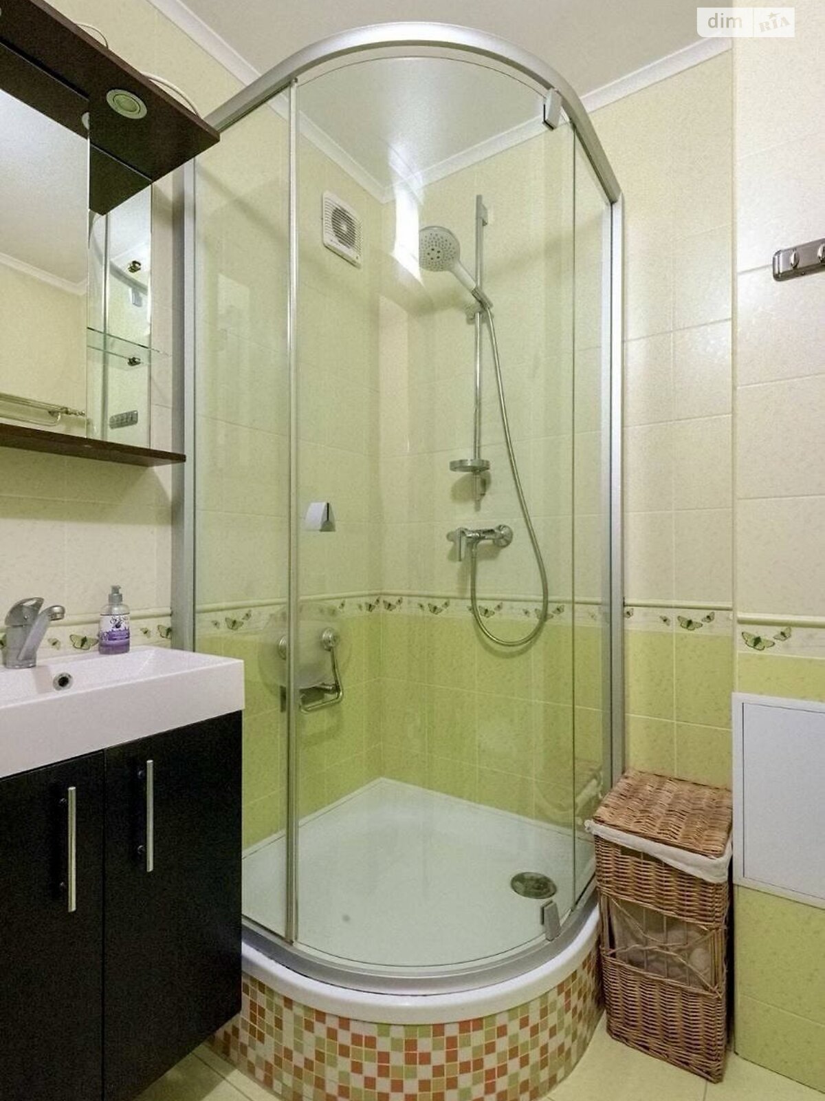 двухкомнатная квартира в Киеве, район Оболонь, на ул. Левка Лукьяненко 1Е в аренду на долгий срок помесячно фото 1