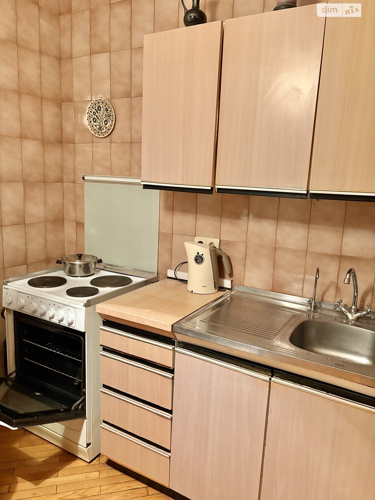 однокомнатная квартира в Киеве, район Оболонь, на ул. Левка Лукьяненко 33/35 в аренду на долгий срок помесячно фото 1 однокомнатная квартира в Киеве, район Оболонь, на ул. Левка Лукьяненко 33/35 в аренду на долгий срок помесячно фото 1