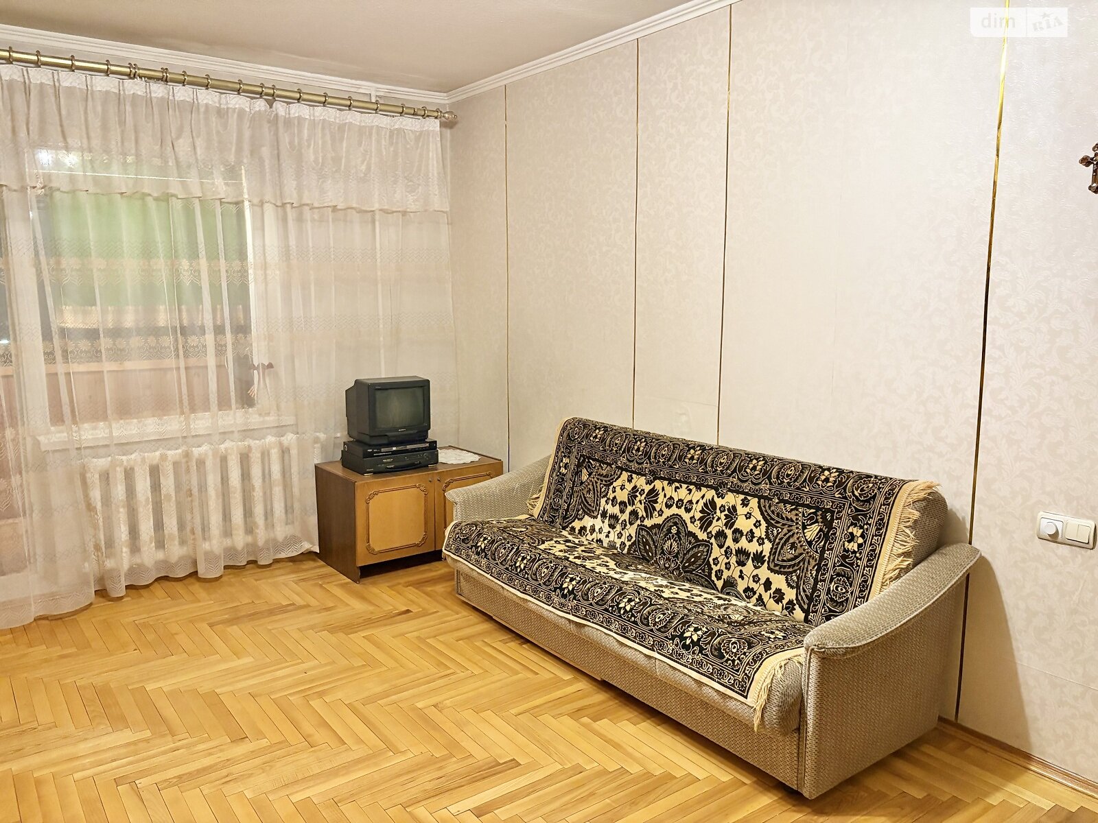 однокомнатная квартира в Киеве, район Оболонь, на ул. Левка Лукьяненко 33/35 в аренду на долгий срок помесячно фото 1 однокомнатная квартира в Киеве, район Оболонь, на ул. Левка Лукьяненко 33/35 в аренду на долгий срок помесячно фото 1