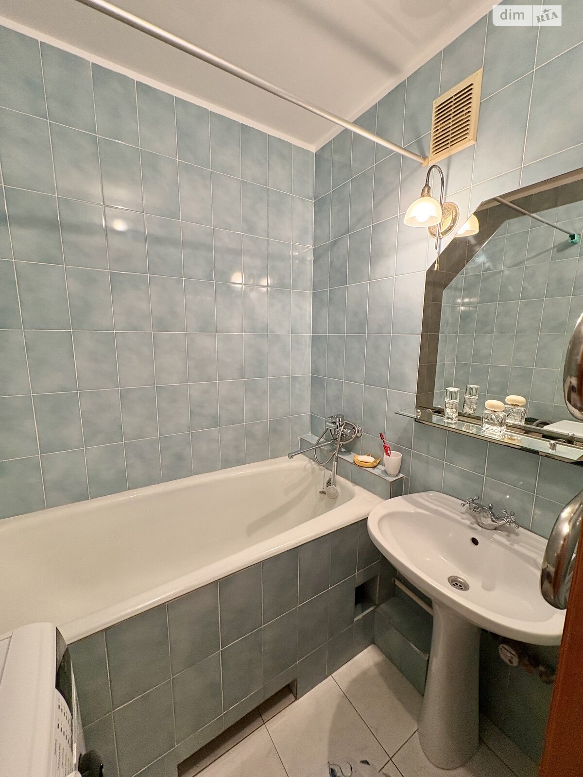 однокомнатная квартира в Киеве, район Оболонь, на ул. Левка Лукьяненко 33/35 в аренду на долгий срок помесячно фото 1 однокомнатная квартира в Киеве, район Оболонь, на ул. Левка Лукьяненко 33/35 в аренду на долгий срок помесячно фото 1