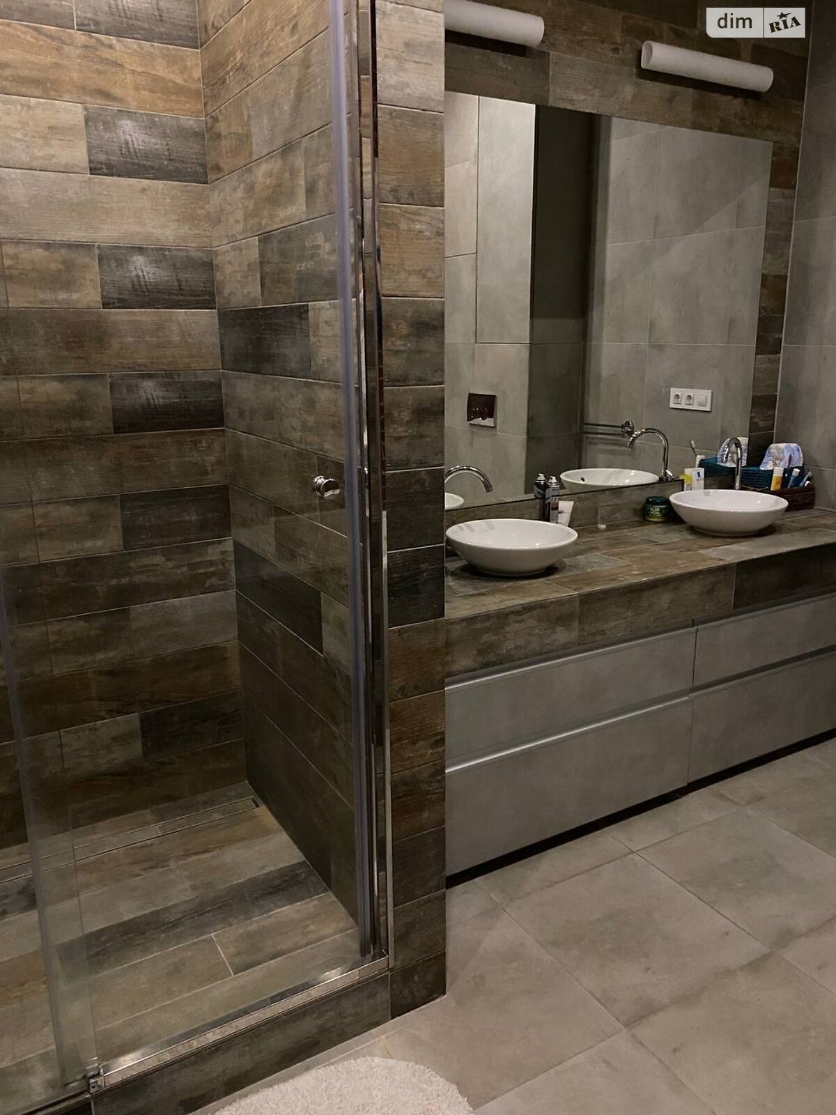 трикімнатна квартира в Києві, район undefined, на наб. Оболонська в довготривалу оренду помісячно фото 1 трикімнатна квартира в Києві, район undefined, на наб. Оболонська в довготривалу оренду помісячно фото 1