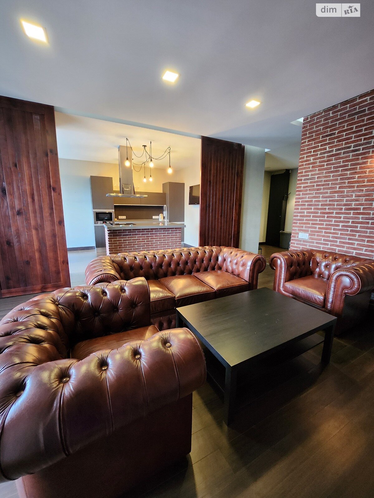 трикімнатна квартира в Києві, район undefined, на наб. Оболонська в довготривалу оренду помісячно фото 1 трикімнатна квартира в Києві, район undefined, на наб. Оболонська в довготривалу оренду помісячно фото 1