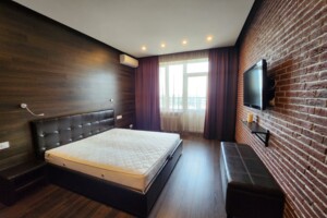 трикімнатна квартира в Києві, район undefined, на наб. Оболонська в довготривалу оренду помісячно фото 2 трикімнатна квартира в Києві, район undefined, на наб. Оболонська в довготривалу оренду помісячно фото 2