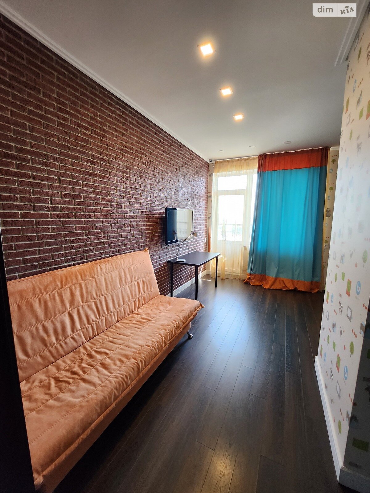 трикімнатна квартира в Києві, район undefined, на наб. Оболонська в довготривалу оренду помісячно фото 1 трикімнатна квартира в Києві, район undefined, на наб. Оболонська в довготривалу оренду помісячно фото 1