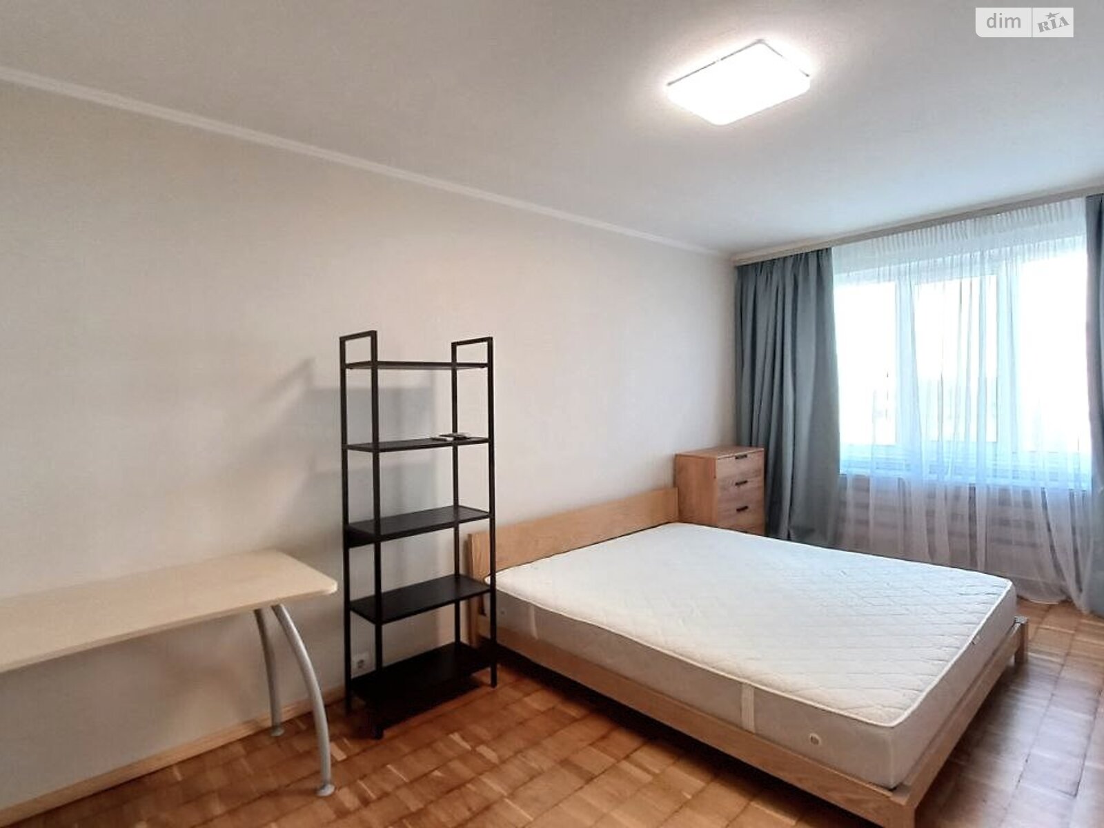 однокімнатна квартира в Києві, район undefined, на пл. Оболонська 5 в довготривалу оренду помісячно фото 1