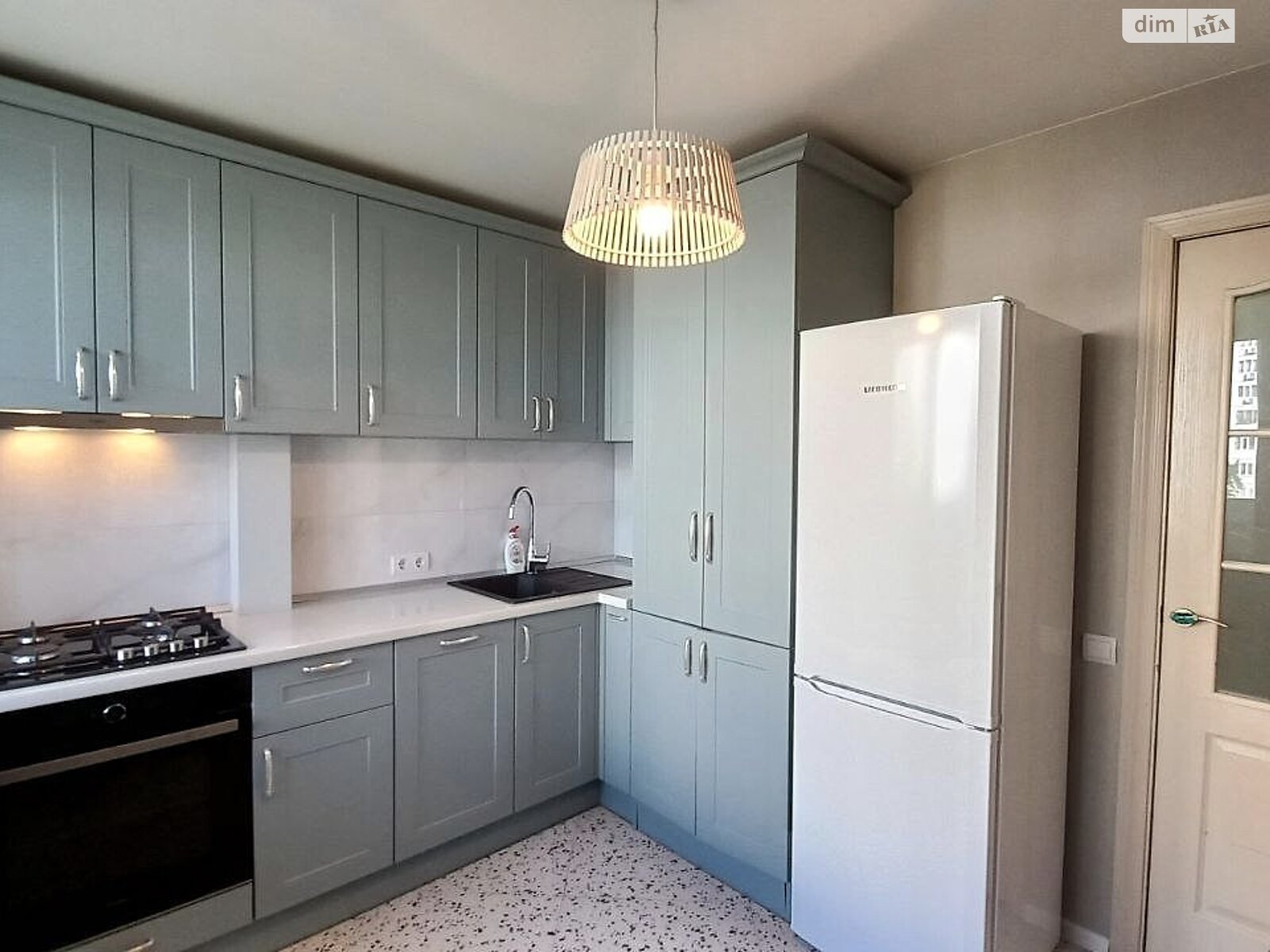 однокімнатна квартира в Києві, район undefined, на пл. Оболонська 5 в довготривалу оренду помісячно фото 1