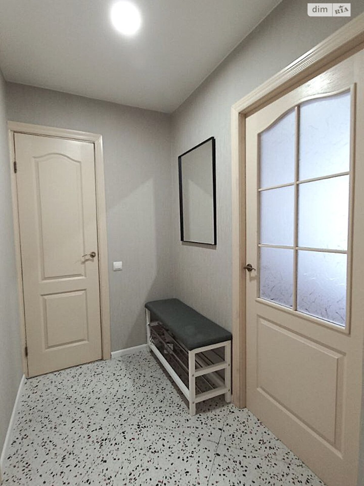 однокімнатна квартира в Києві, район undefined, на пл. Оболонська 5 в довготривалу оренду помісячно фото 1