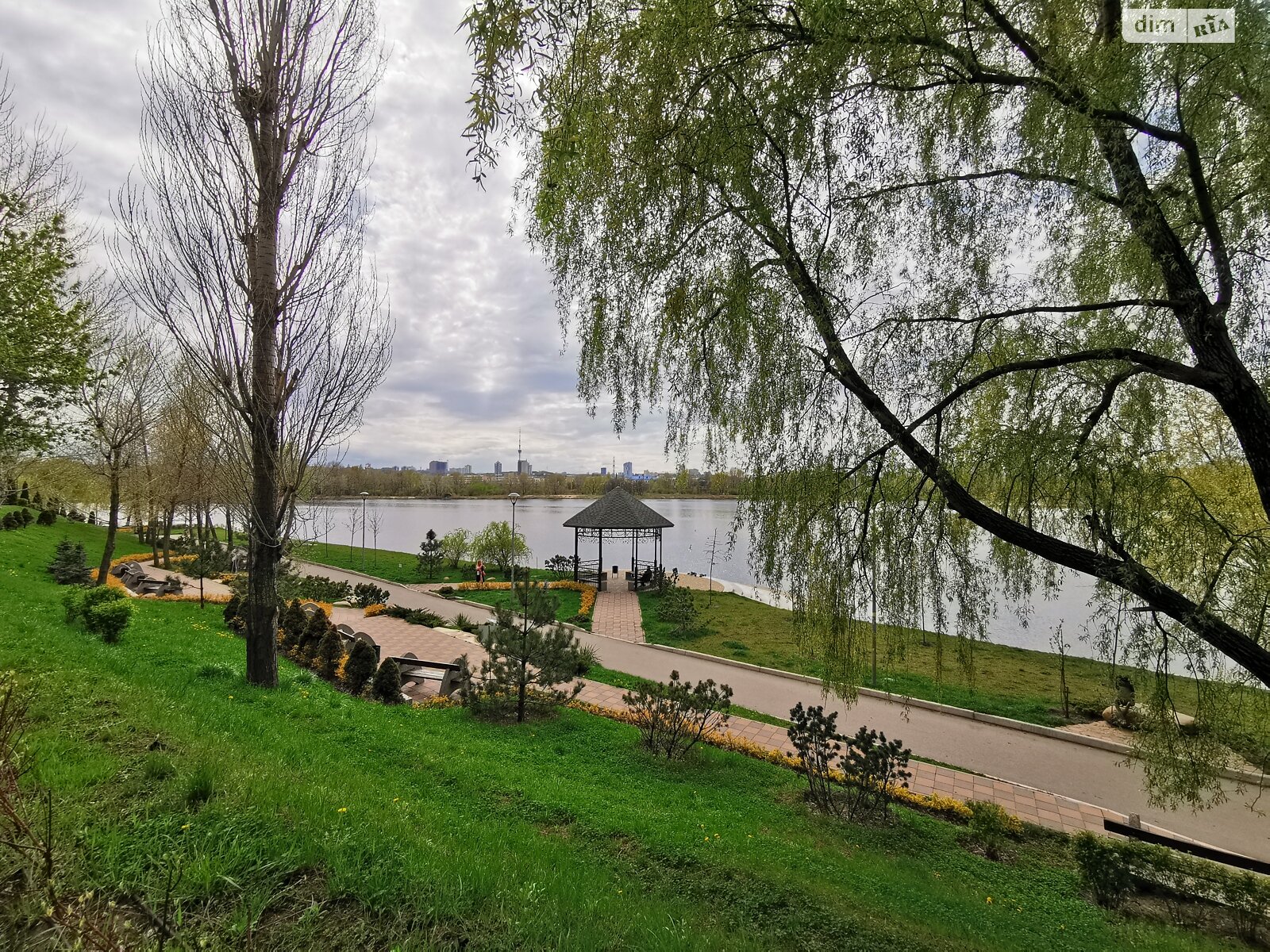 двухкомнатная квартира в Киеве, район Оболонь, на просп. Оболонский 1 корпус 2 в аренду на долгий срок помесячно фото 1 двухкомнатная квартира в Киеве, район Оболонь, на просп. Оболонский 1 корпус 2 в аренду на долгий срок помесячно фото 1
